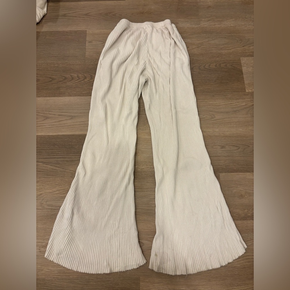 ERL CREAM WAFFLE FLARE SWEATPANT‎